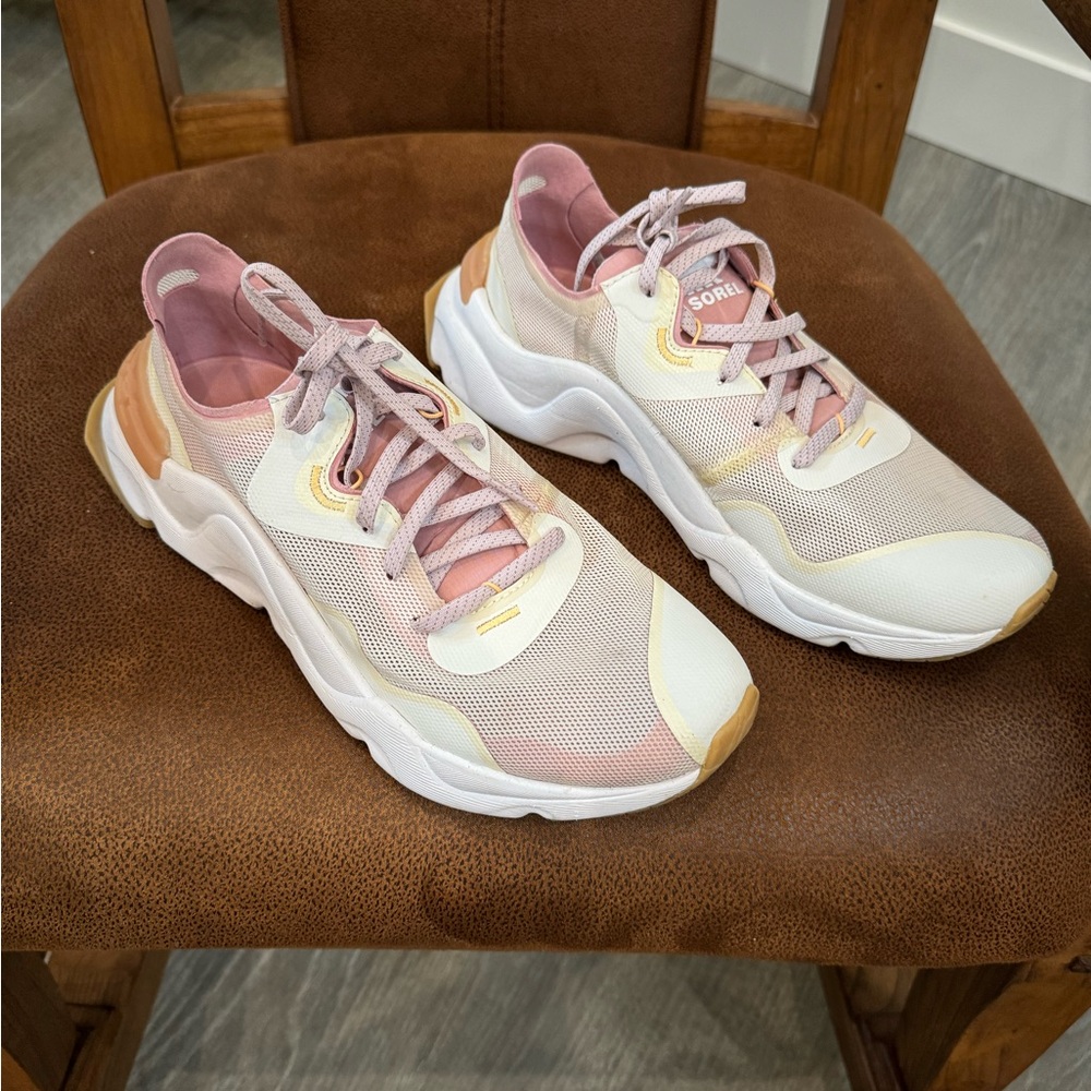 Sorel Kinetic Renegade Sneaker Women’s Size 9.5
